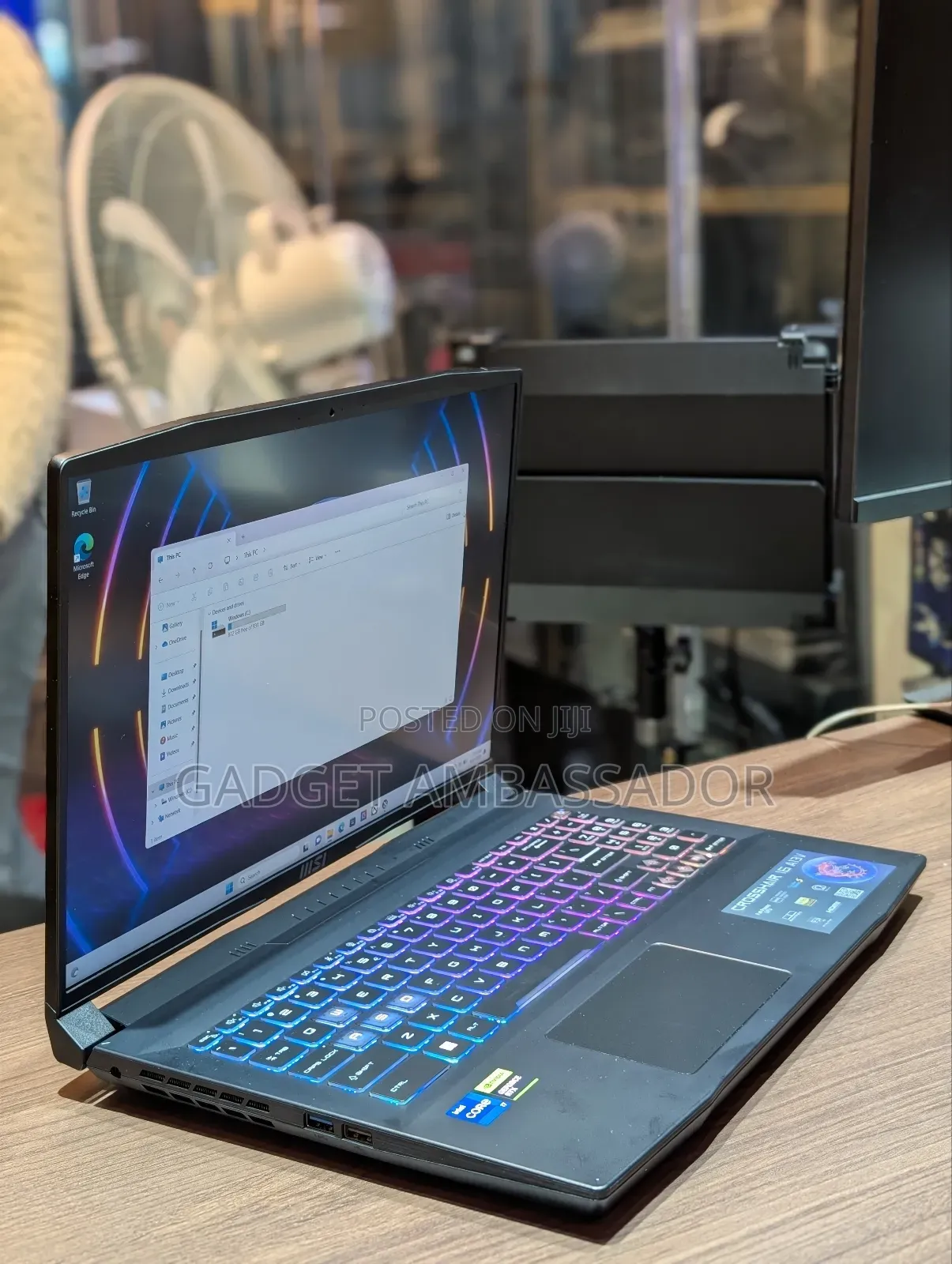 Laptop MSI Crosshair 17 16GB Intel Core i7 SSD 1T