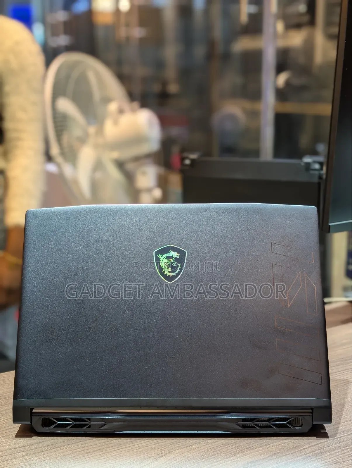 Laptop MSI Crosshair 17 16GB Intel Core i7 SSD 1T