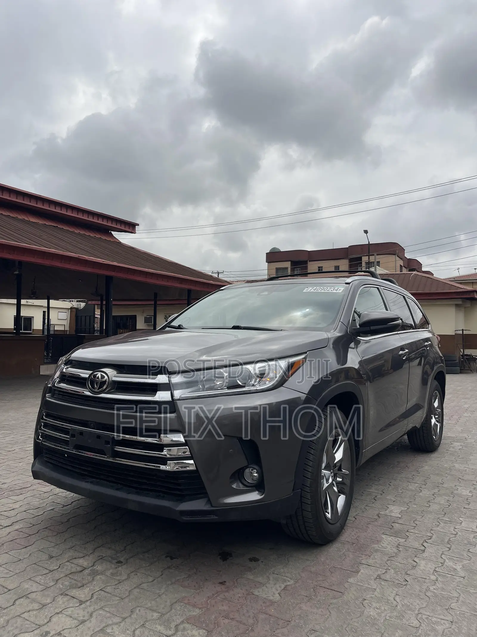 Toyota Highlander Limited Platinum 4x2 V6 (3.5L 6cyl 8A) 2017 Gray