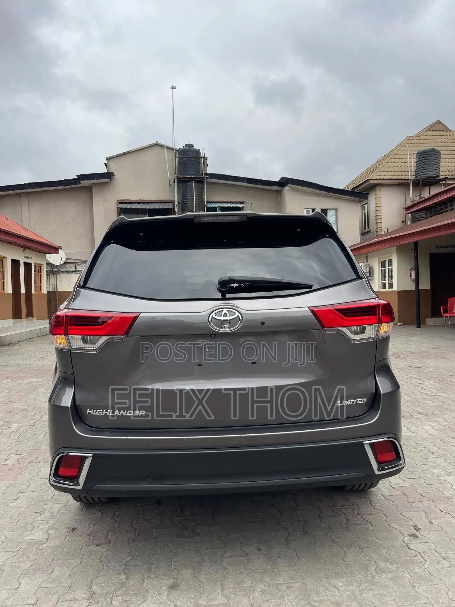 Toyota Highlander Limited Platinum 4x2 V6 (3.5L 6cyl 8A) 2017 Gray