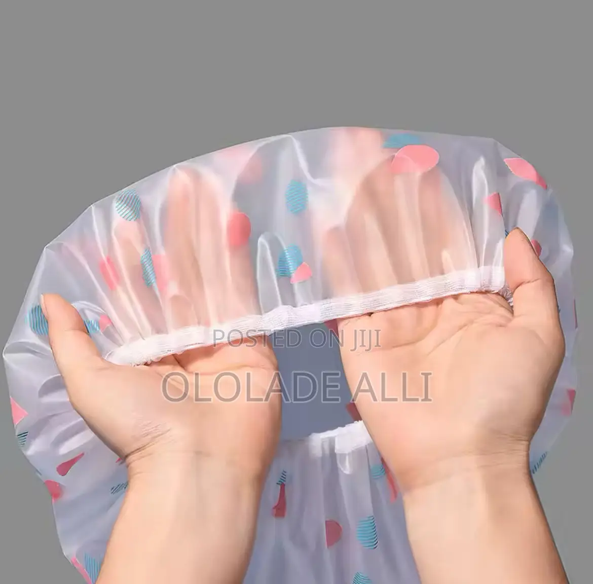 Shower Cap For Taking A Shower To Prevent