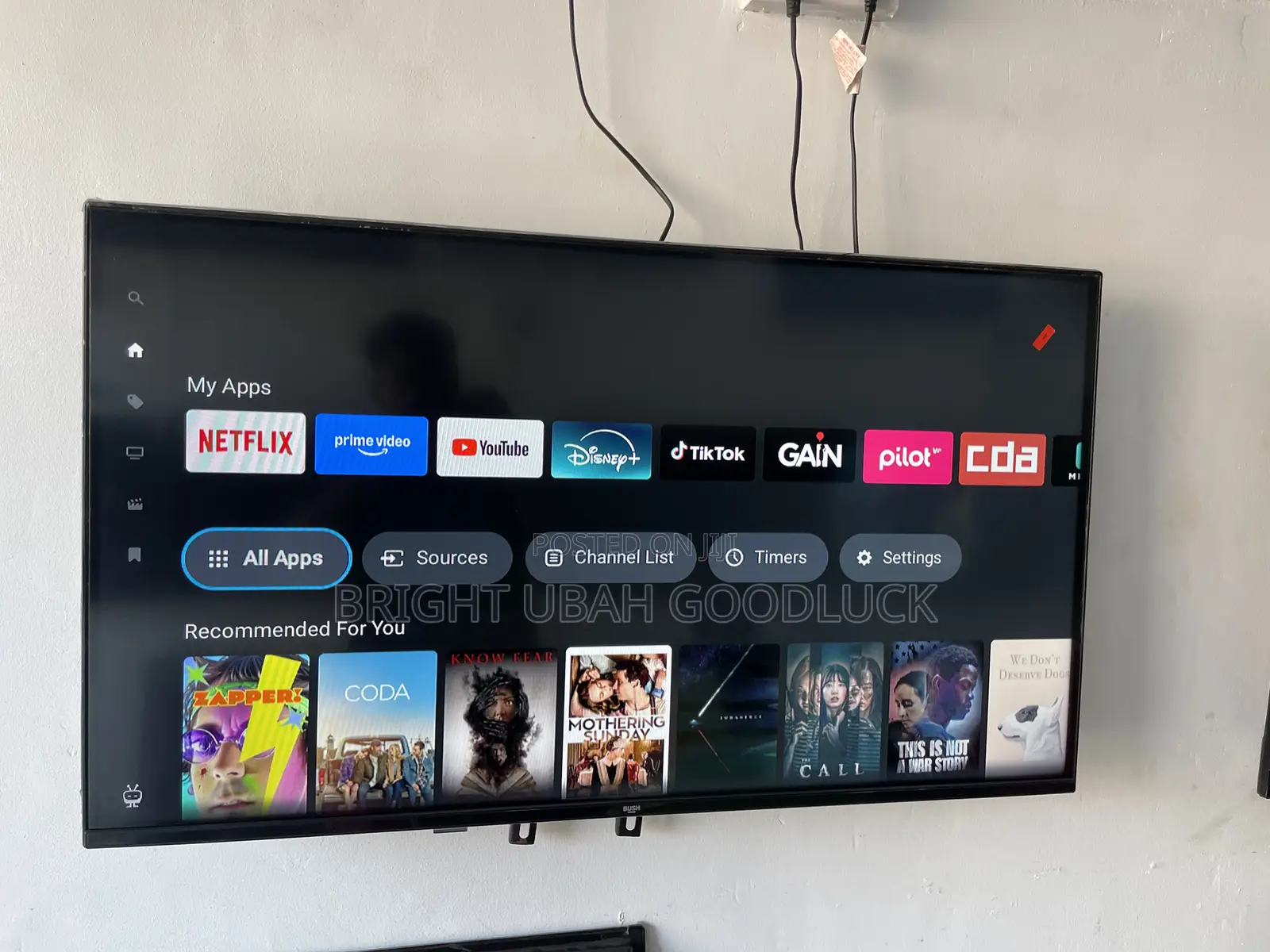 Bush 40 Inches Full Smart Tv With Free Netflix Acct Youtube Apps Mirro