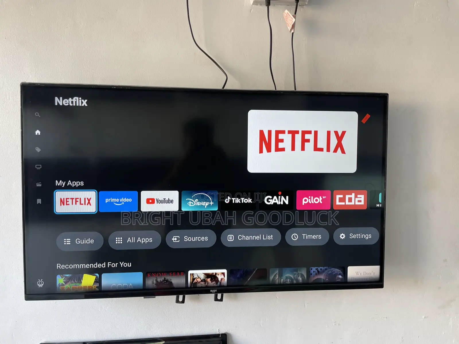 Bush 40 Inches Full Smart Tv With Free Netflix Acct Youtube Apps Mirro