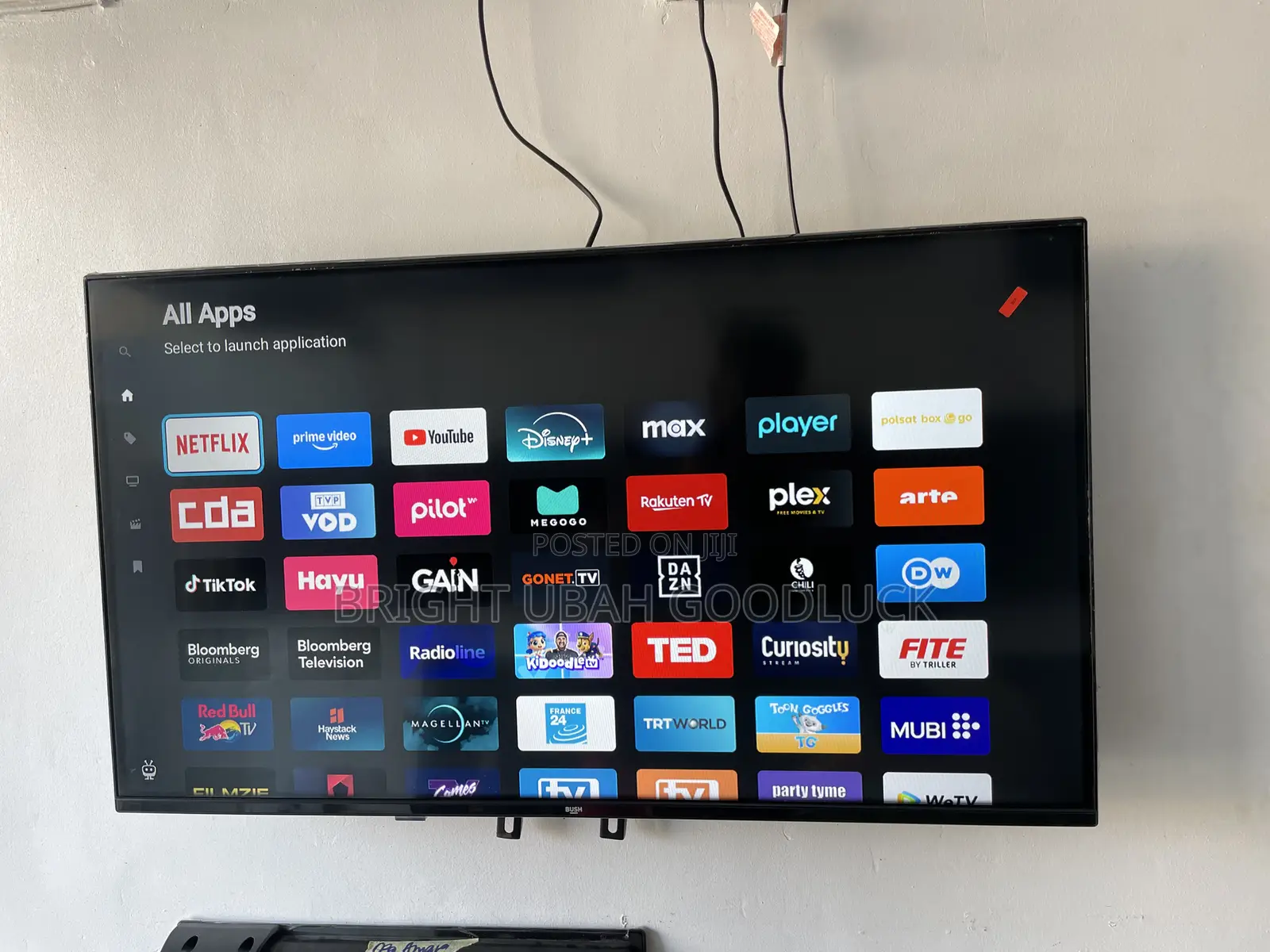 Bush 40 Inches Full Smart Tv With Free Netflix Acct Youtube Apps Mirro