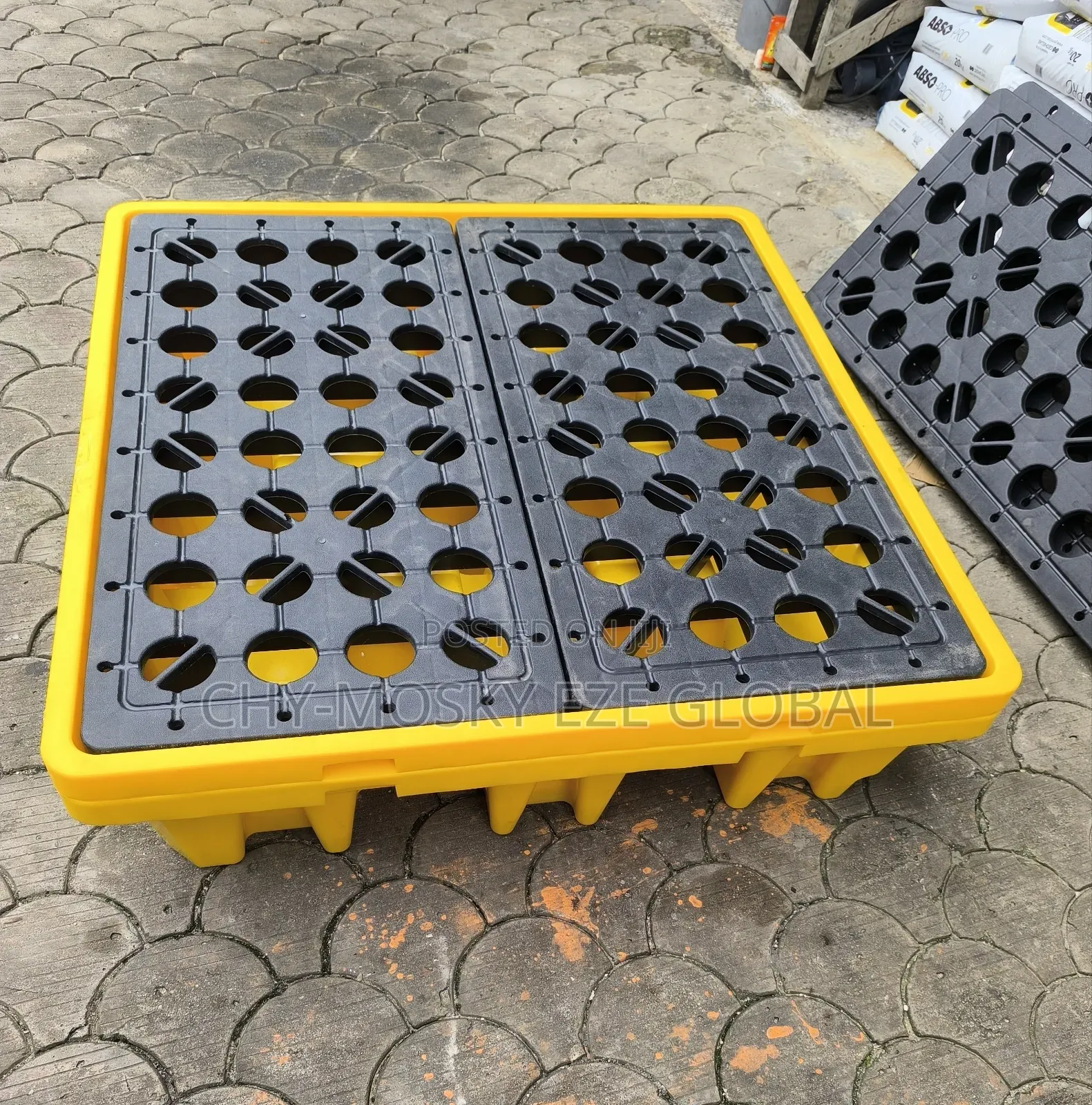 Spill Anti- Leakage Plastic Pallet for Oil (4 Drums)