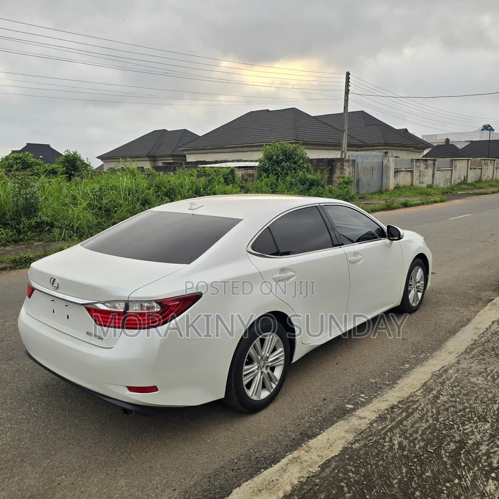 Lexus ES 350 FWD 2013 White