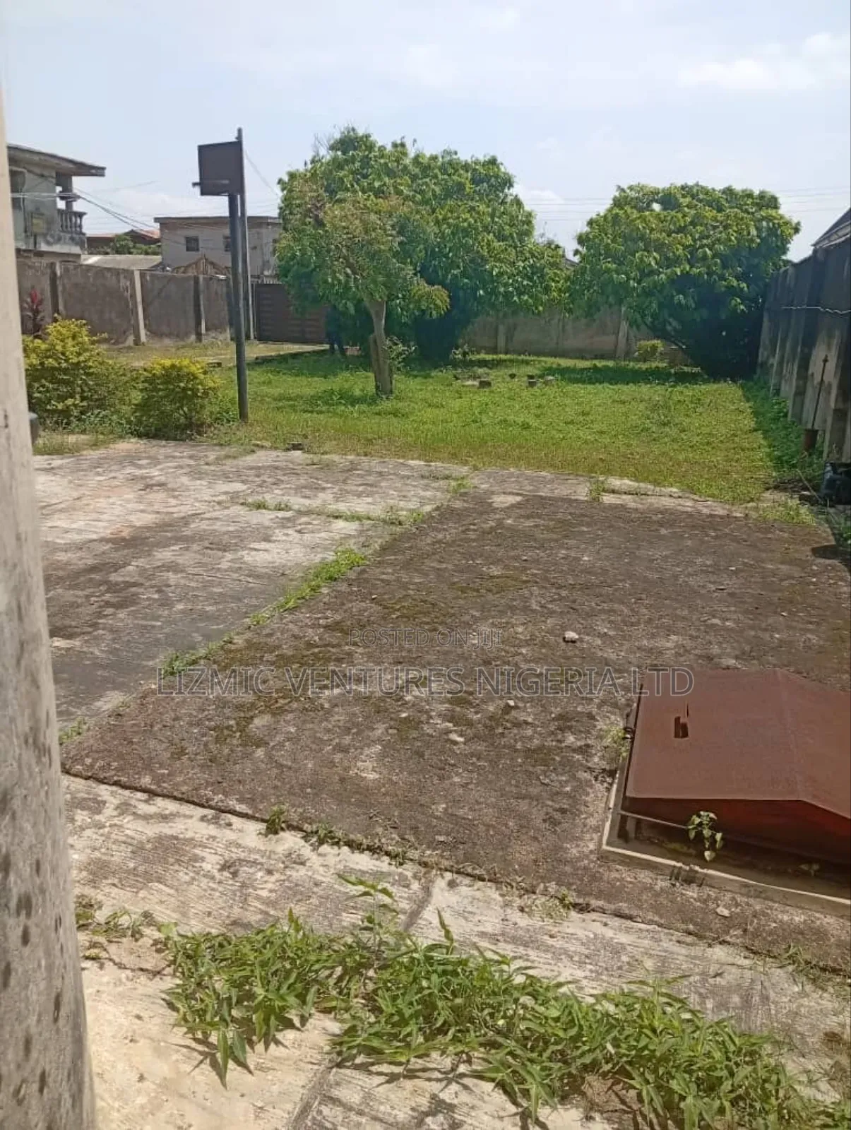 2bdrm Block of Flats in Ijegun for sale