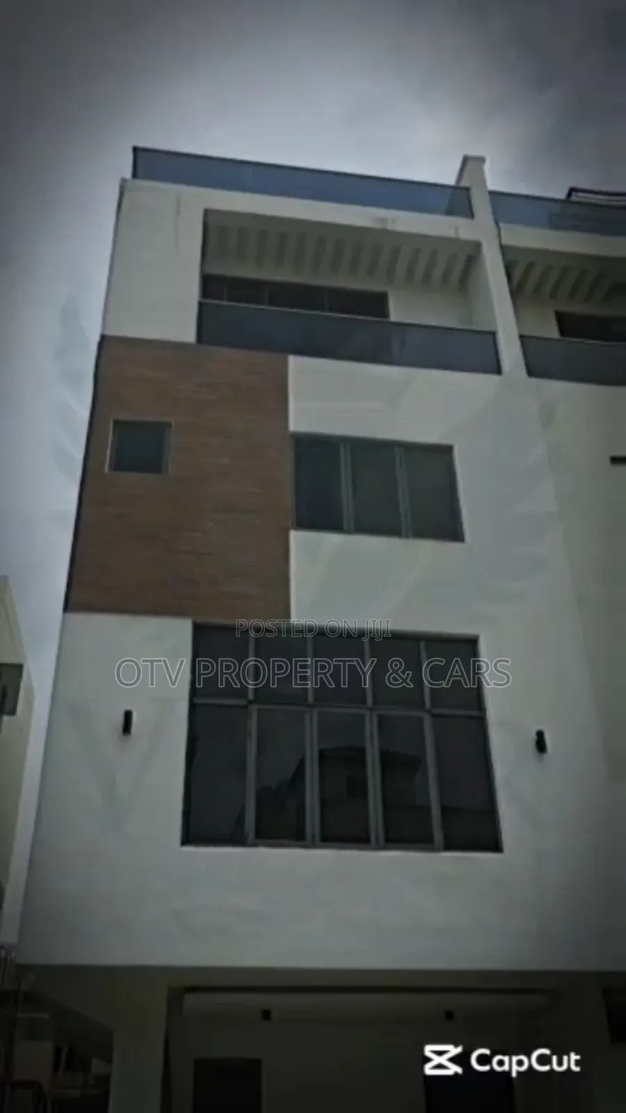 Furnished 5bdrm Duplex in Banana Island for sale