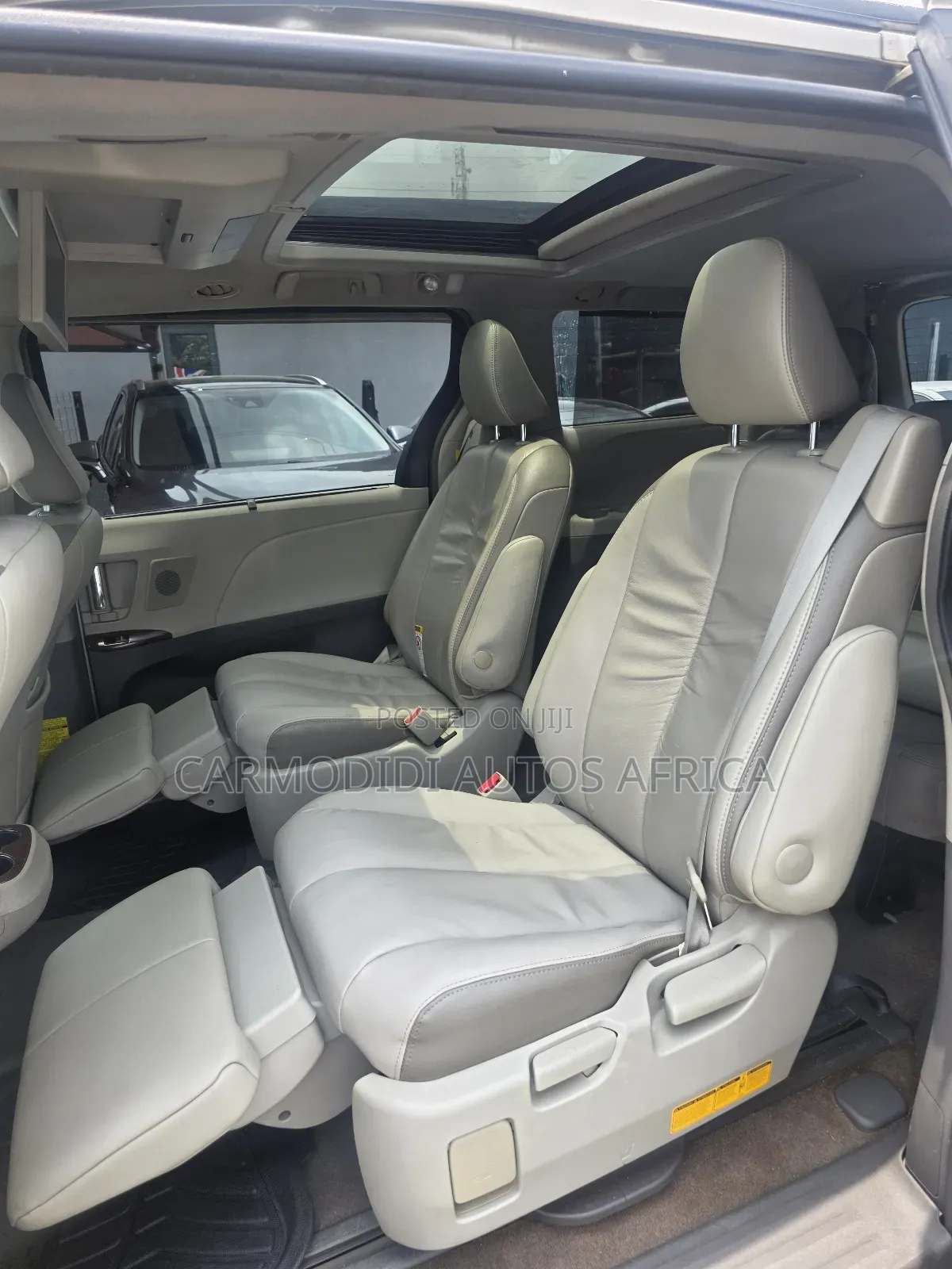 Toyota Sienna Limited 7 Passenger 2011 Gold