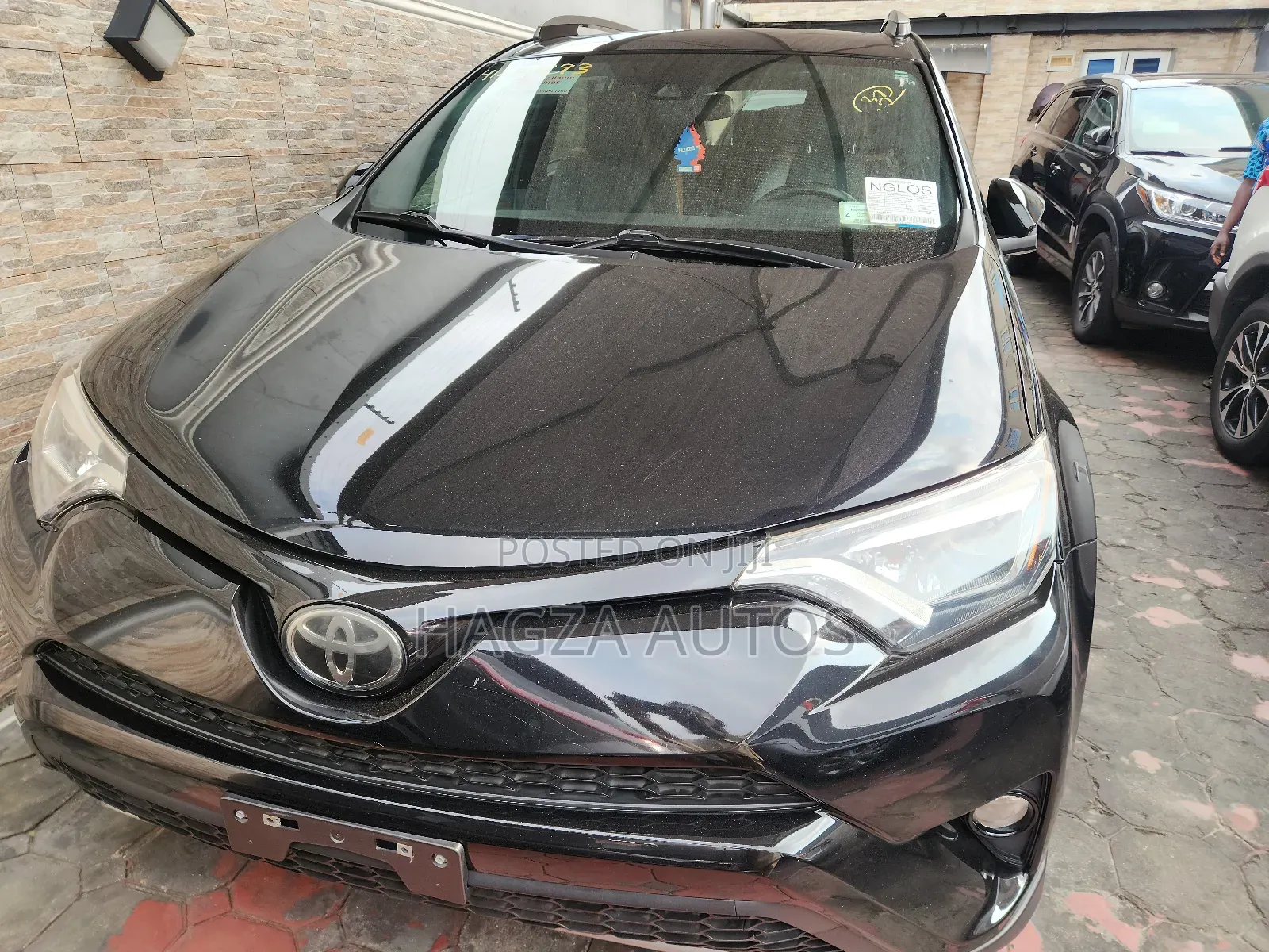 Toyota RAV4 SE AWD (2.5L 4cyl 6A) 2017 Black