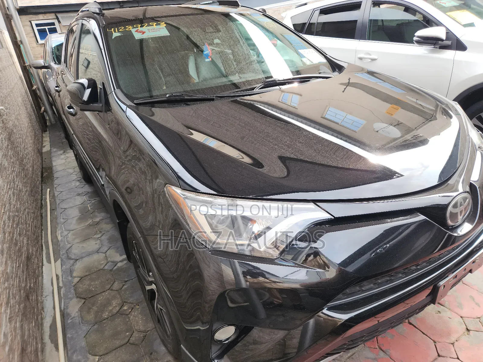Toyota RAV4 SE AWD (2.5L 4cyl 6A) 2017 Black