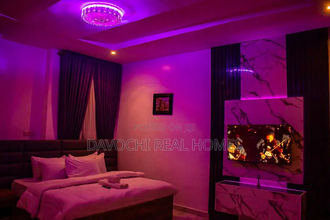 Furnished 4bdrm Duplex in Chevron Toll Gate for rent