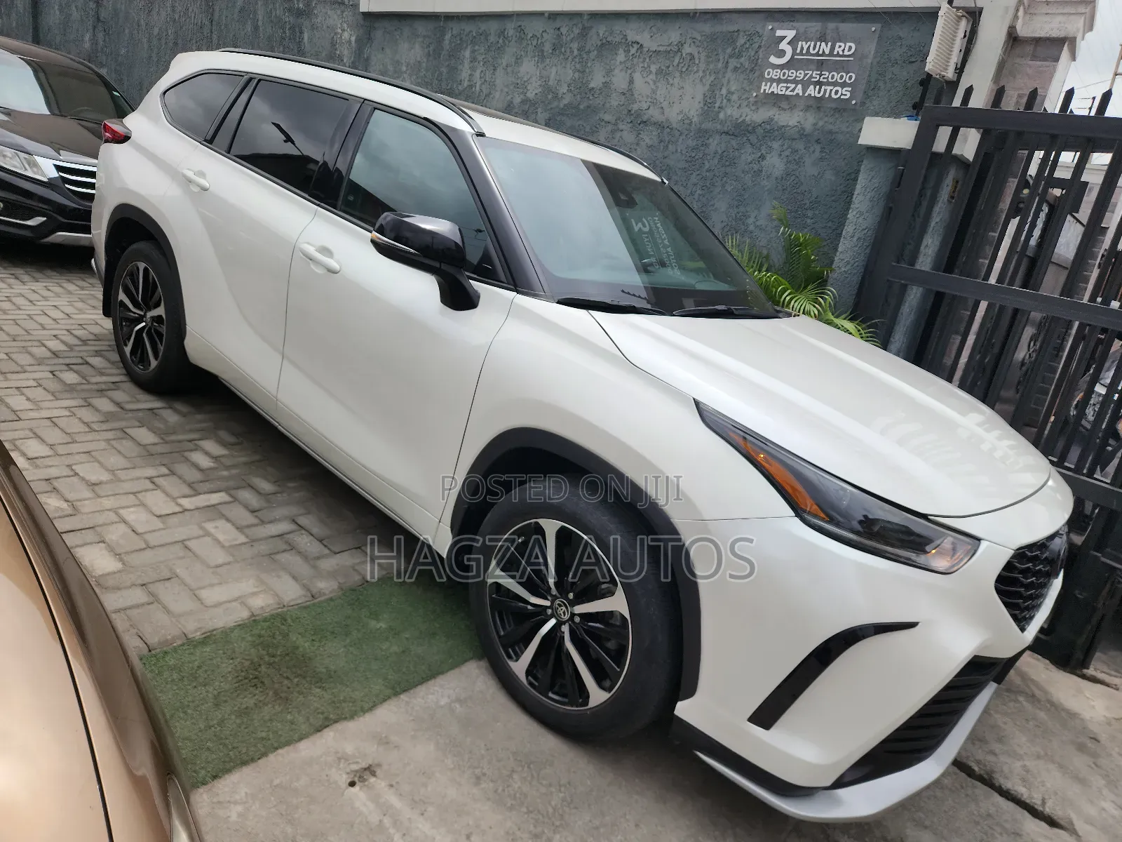 Toyota Highlander XSE 2022 White