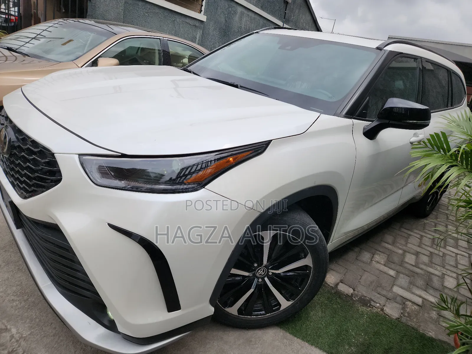 Toyota Highlander XSE 2022 White