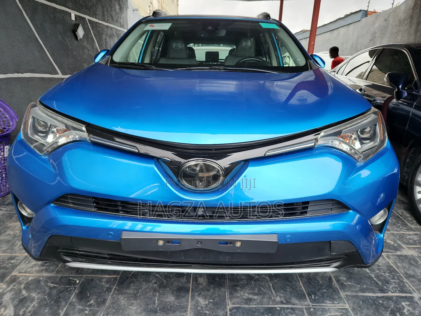 Toyota RAV4 Limited AWD (2.5L 4cyl 6A) 2016 Blue