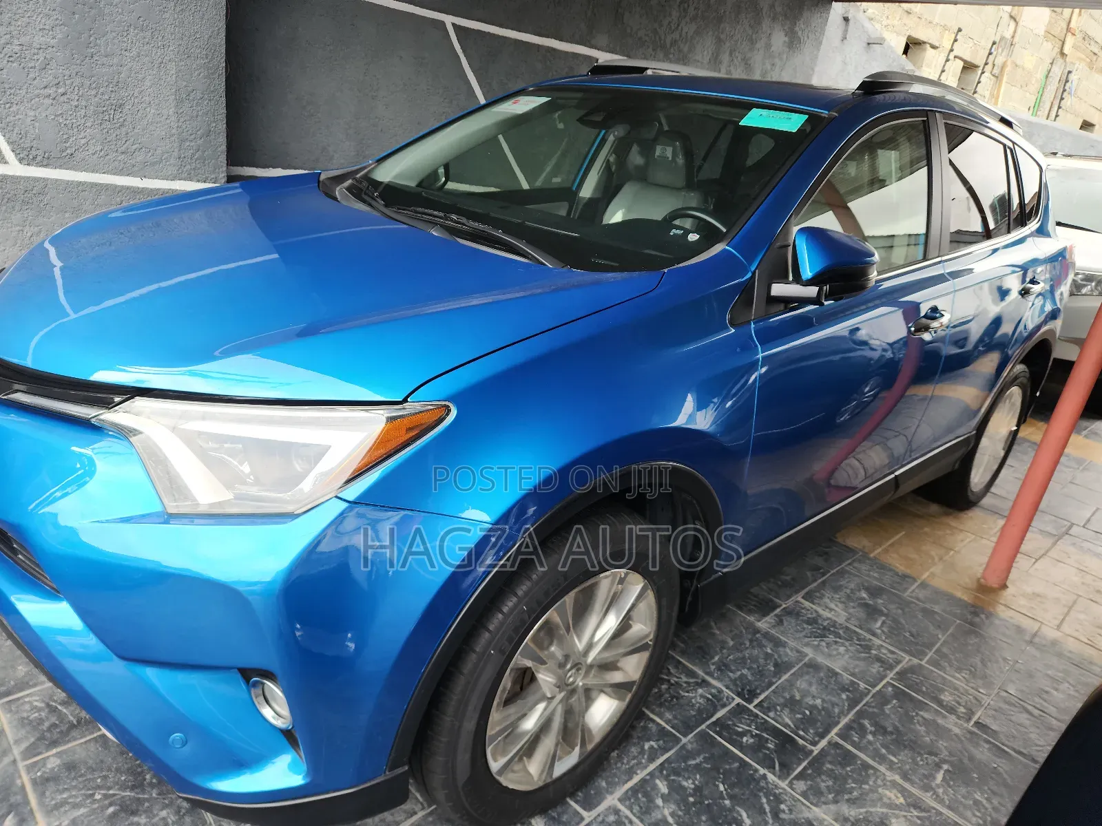 Toyota RAV4 Limited AWD (2.5L 4cyl 6A) 2016 Blue