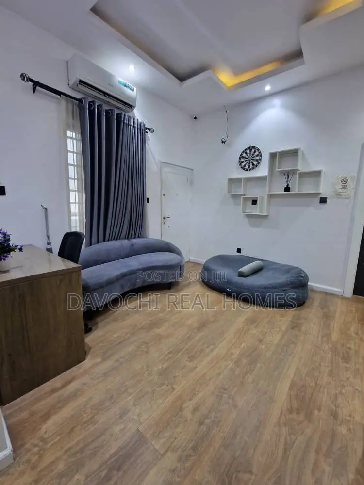 4bdrm Duplex in Osapa London for rent