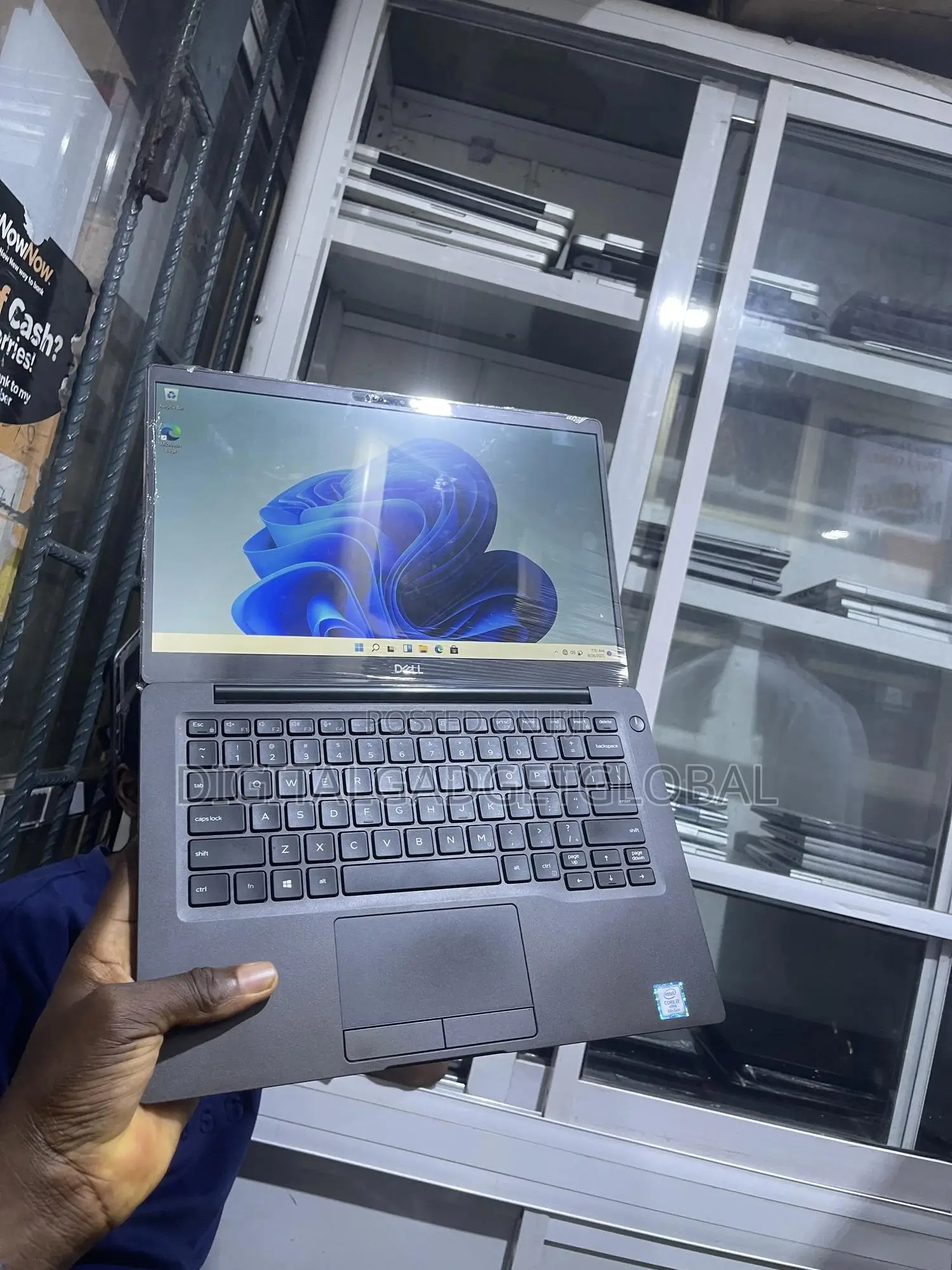 Laptop Dell Latitude 7300 16GB Intel Core I7 SSD 256GB