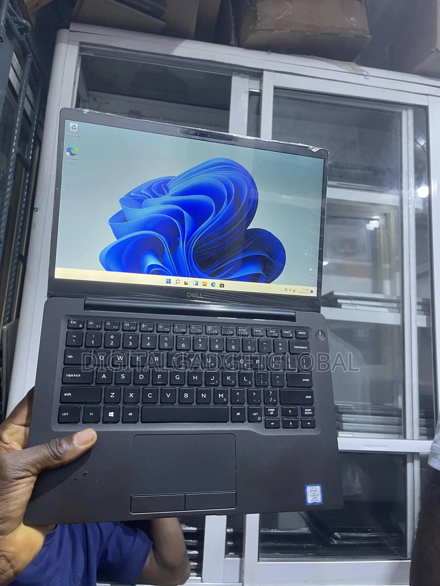 Laptop Dell Latitude 7300 16GB Intel Core I7 SSD 256GB