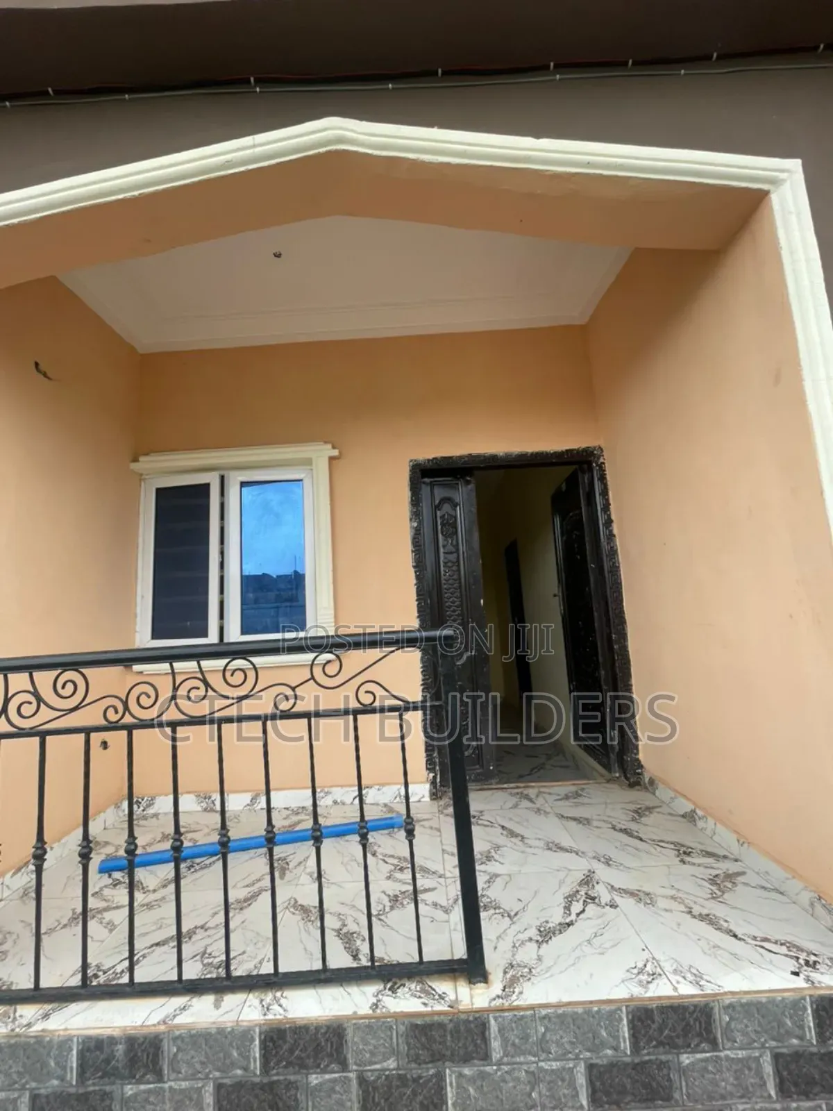 3bdrm Block of Flats in Benin City for rent