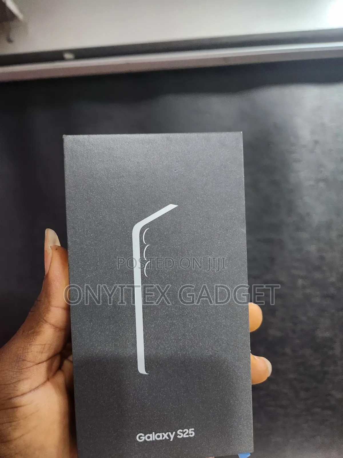 New Samsung Galaxy S25 256 GB Silver