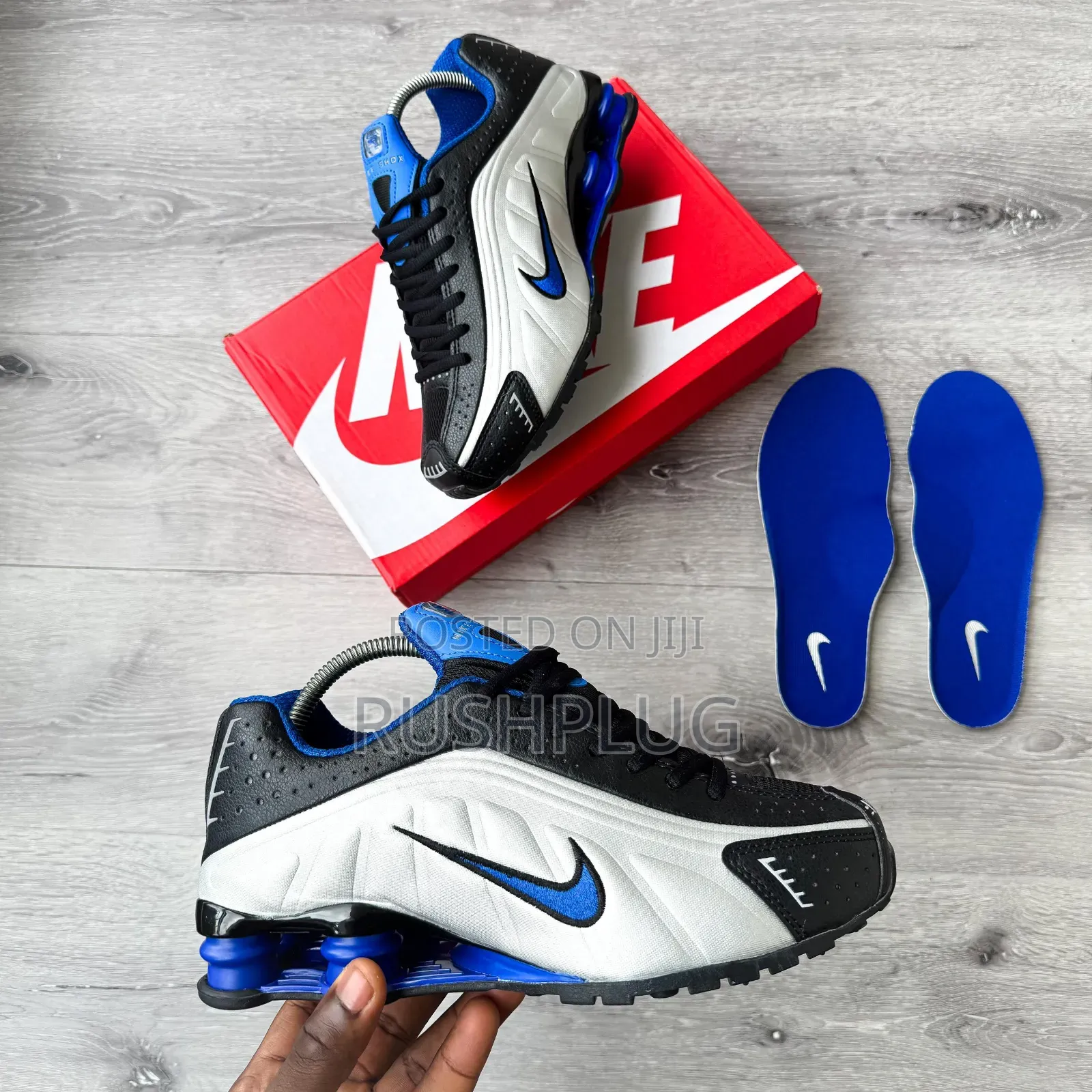 Nike Shox R4 “Metallic Silver Black Racer Blue”