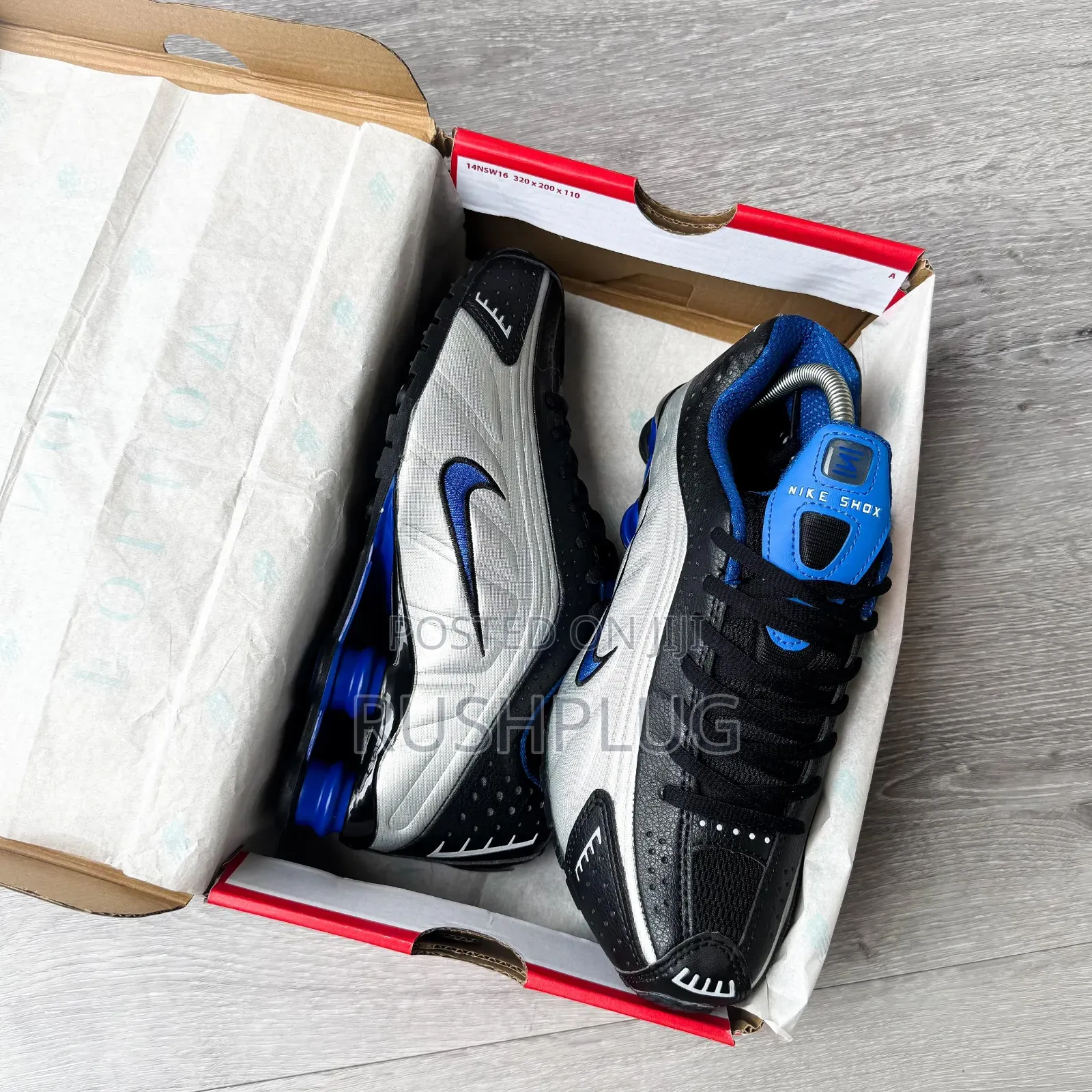 Nike Shox R4 “Metallic Silver Black Racer Blue”