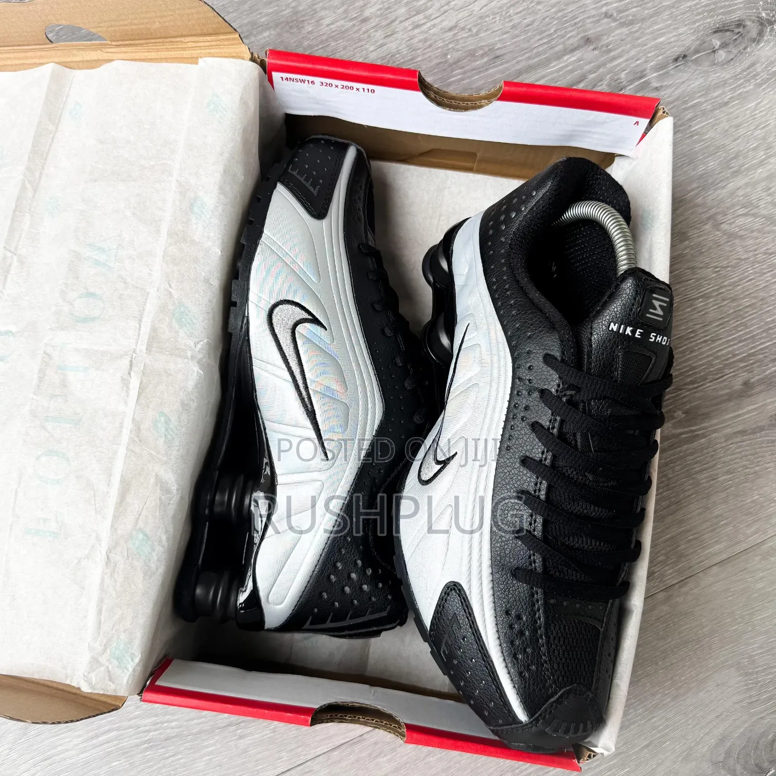 Nike Shox R4 “Black Silver”