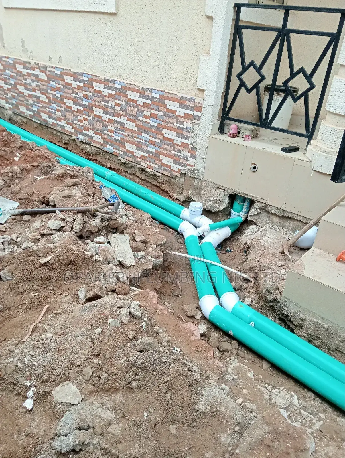 Compound Chamberless Soil and Waste Pipping