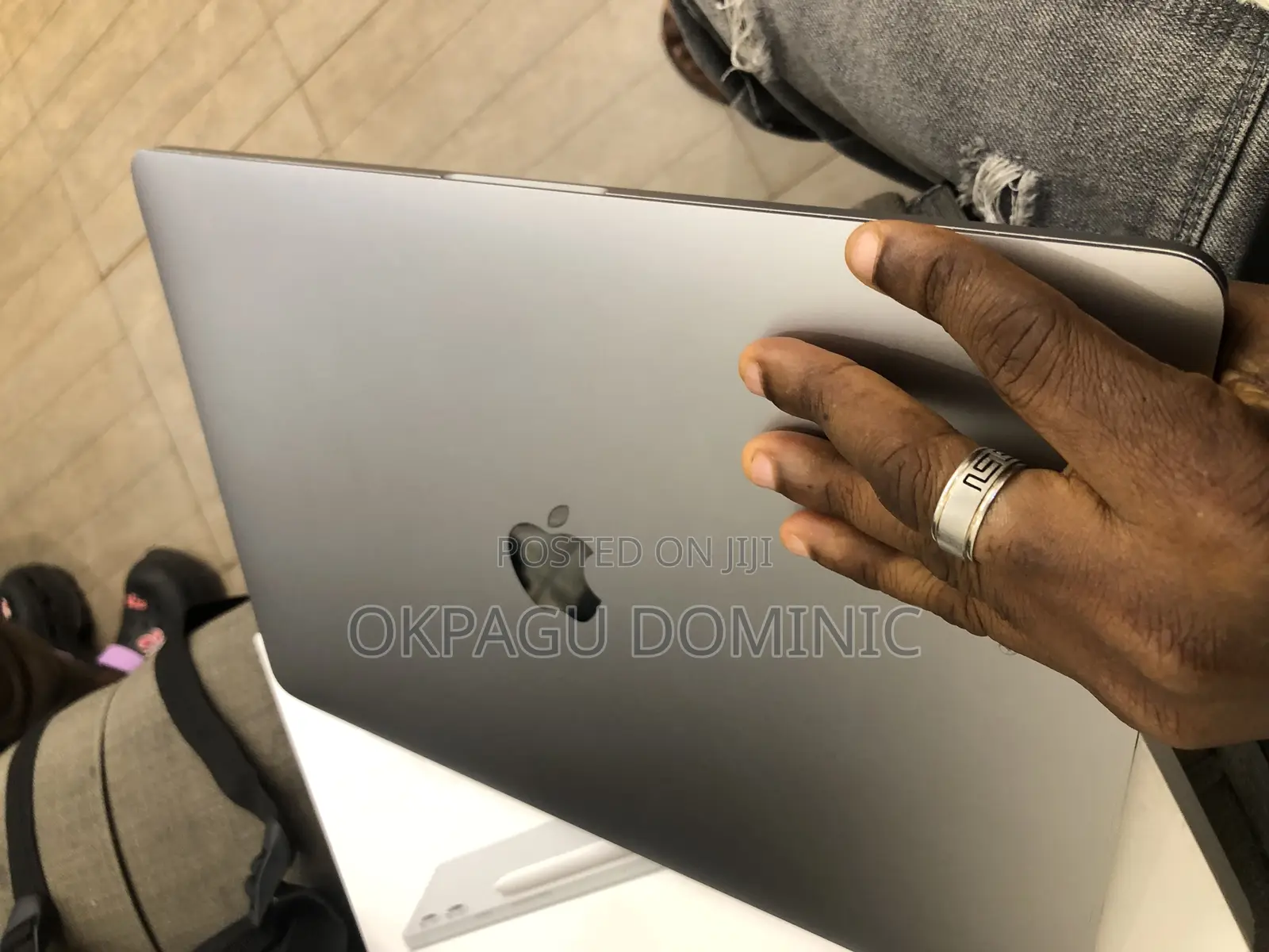 Laptop Apple MacBook Pro 2020 16GB Intel Core I7 SSD 512GB
