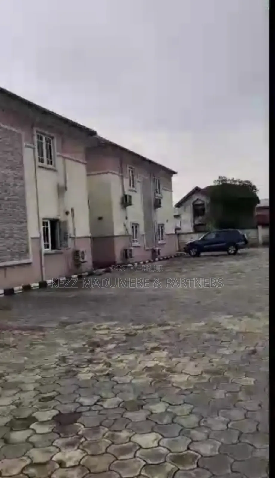 8bdrm Block of Flats in Woji , Port Harcourt for sale