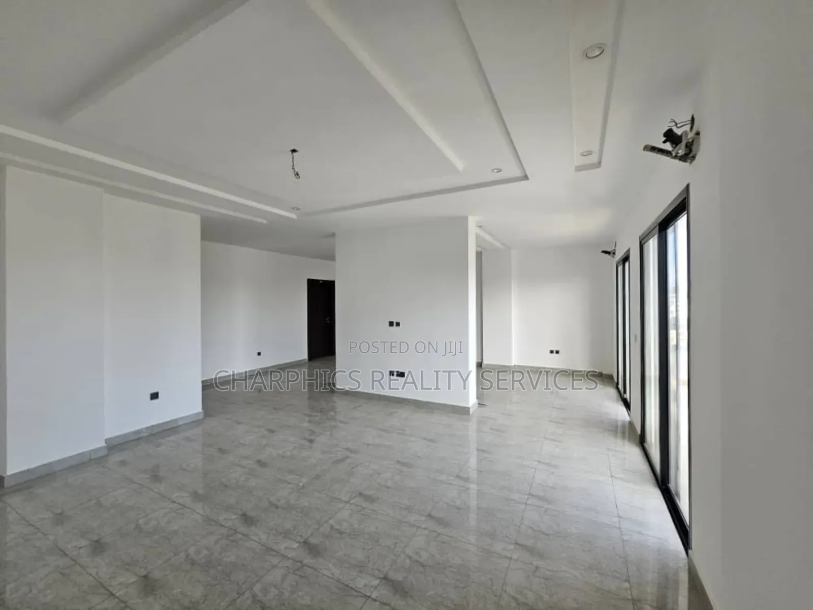 4bdrm Apartment in Banana Island for rent