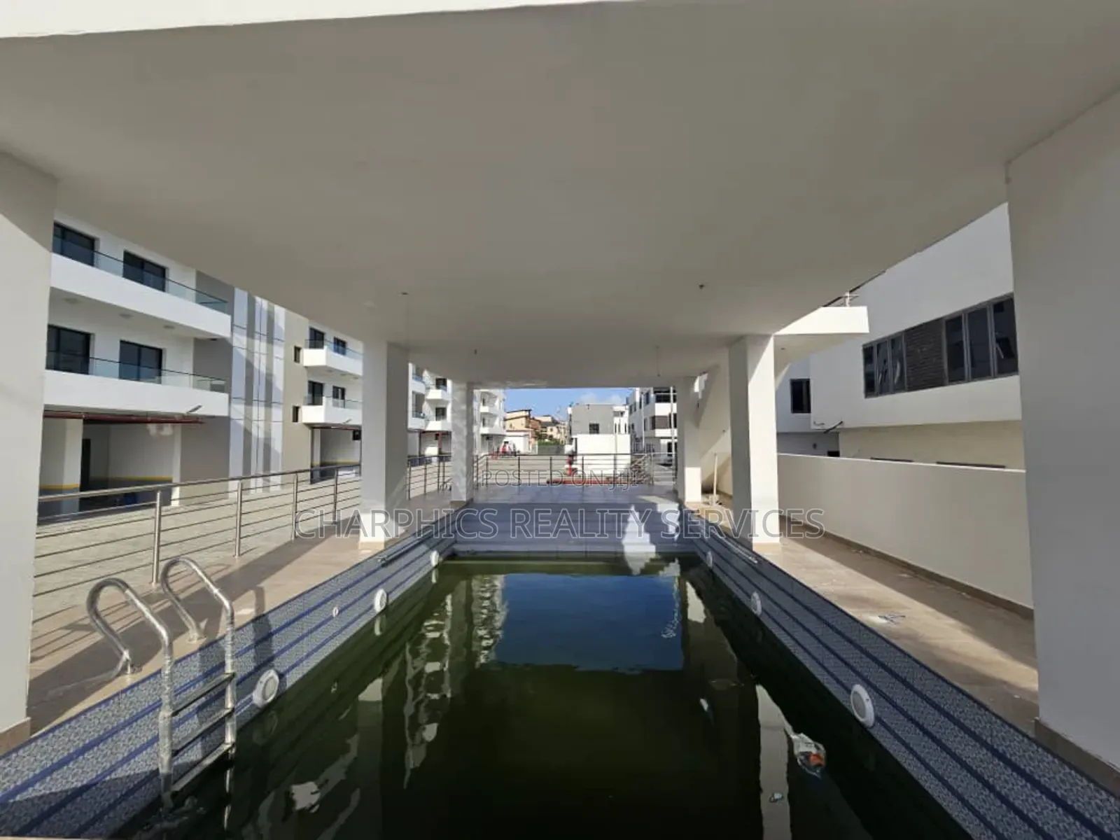 4bdrm Apartment in Banana Island for rent