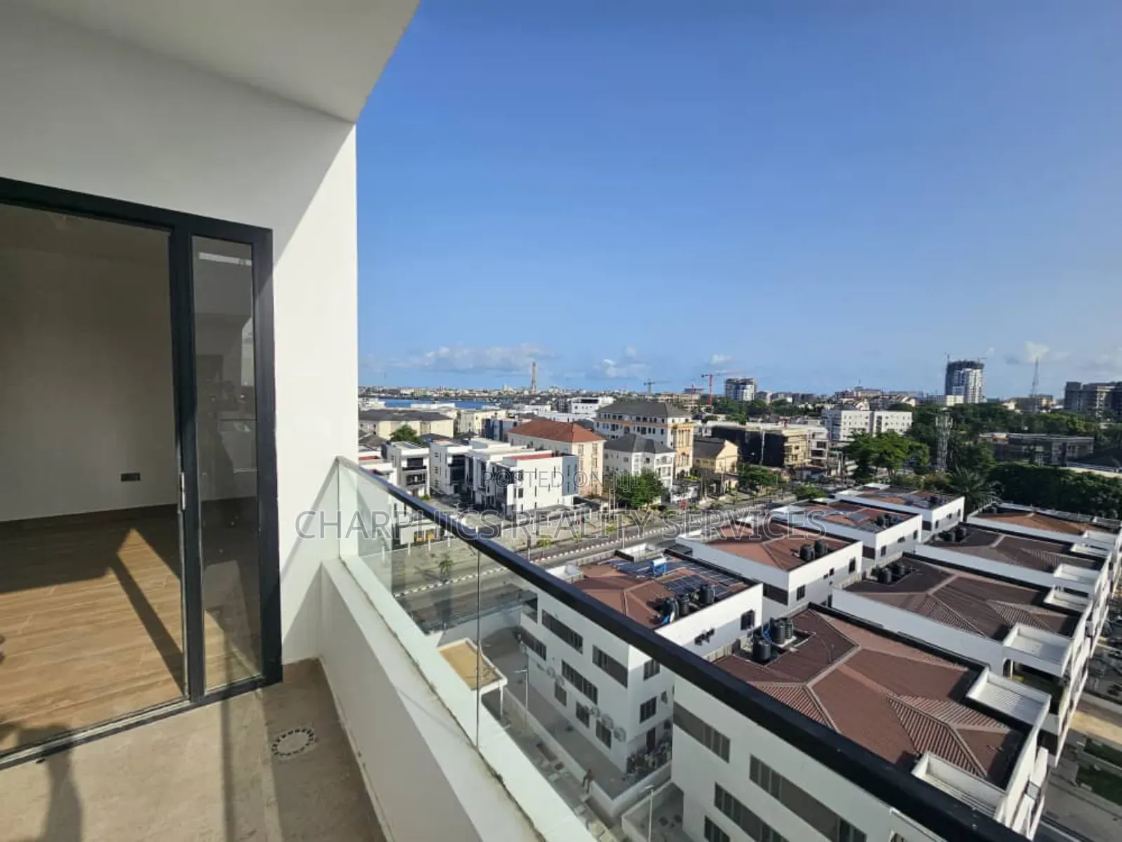 4bdrm Apartment in Banana Island for rent