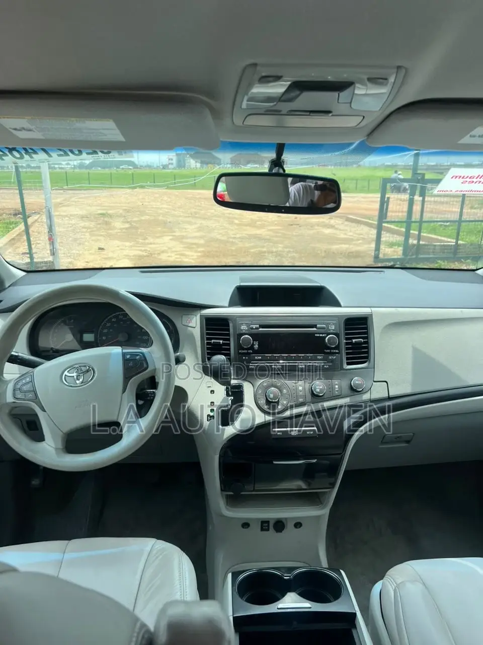 Toyota Sienna 2012 Black