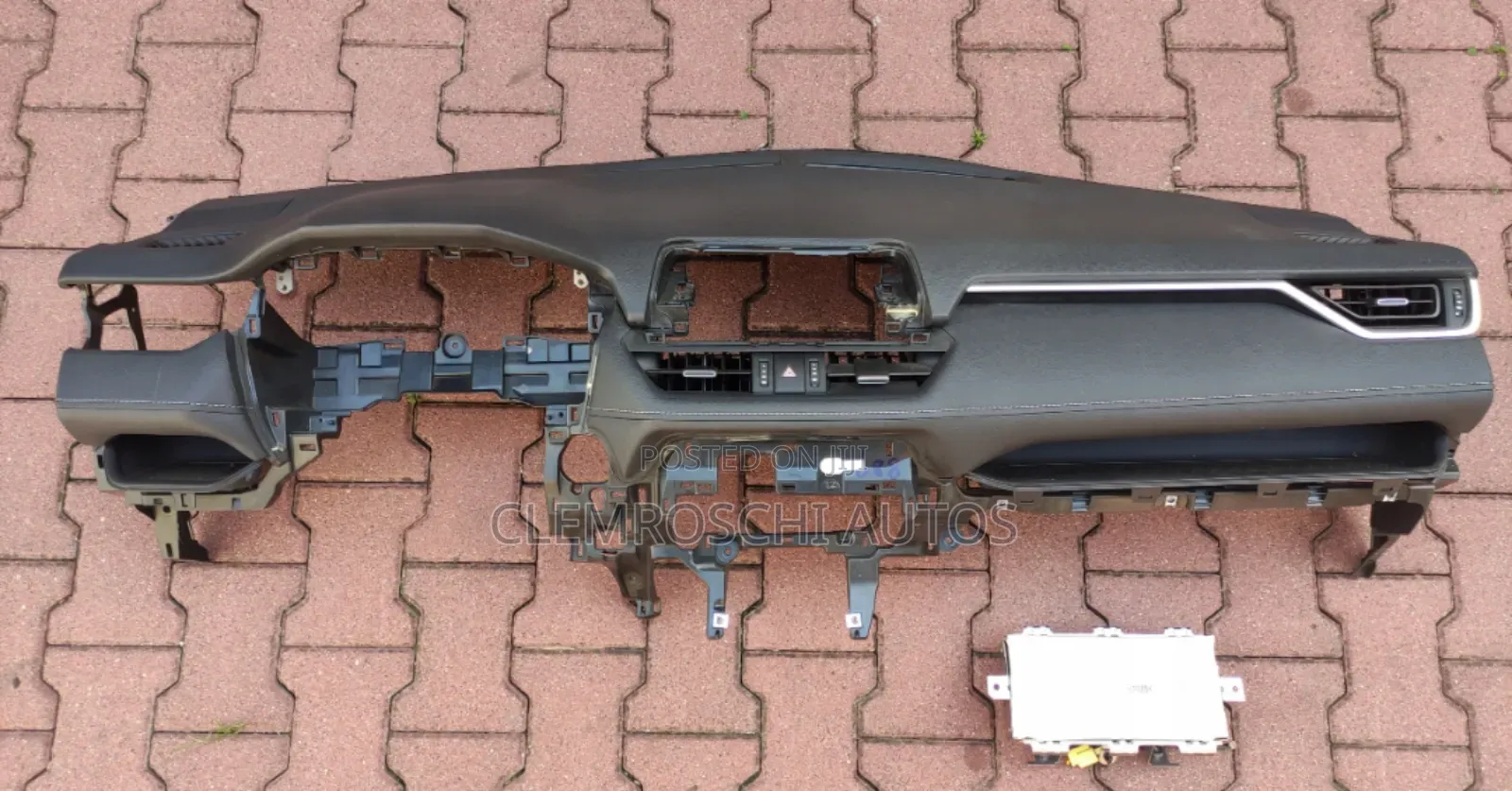 High Quality Certified Complete Dashboard Toyota Rav4 2020-2025 Latest