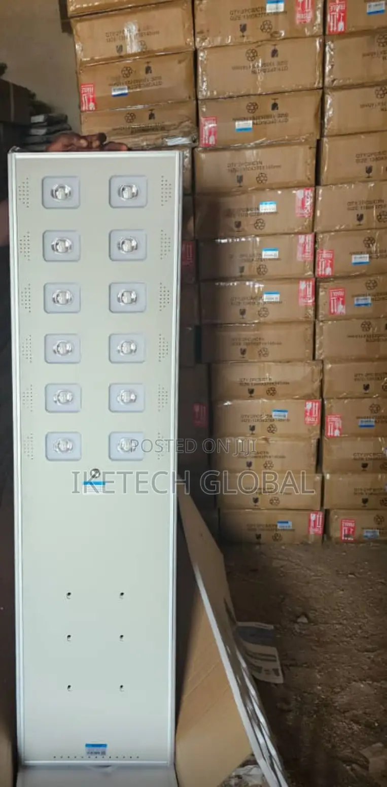 12 Eyes Wakatek All in One Solar Street Light