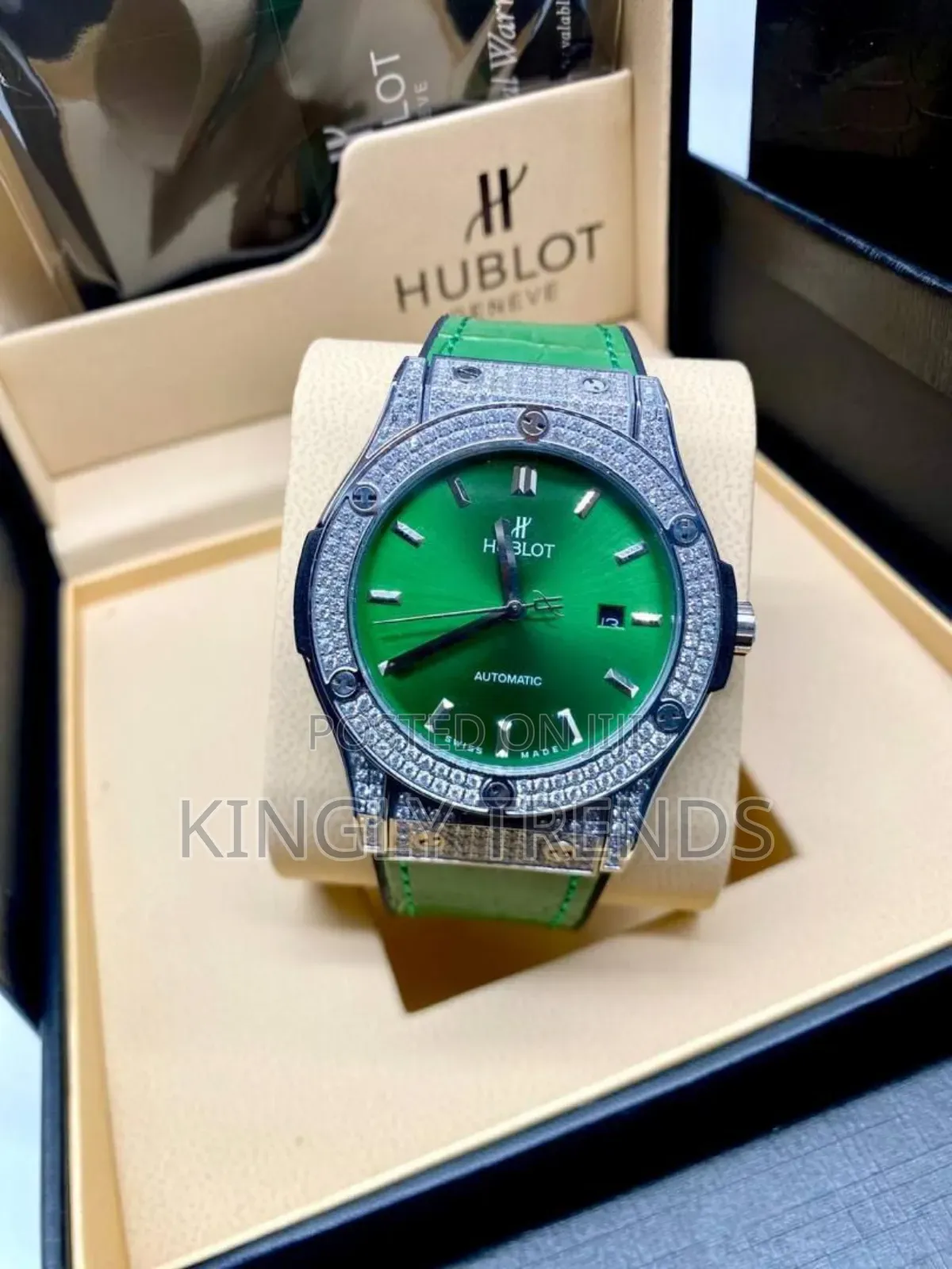Luxury Hublot Half Stone
Wristwatch