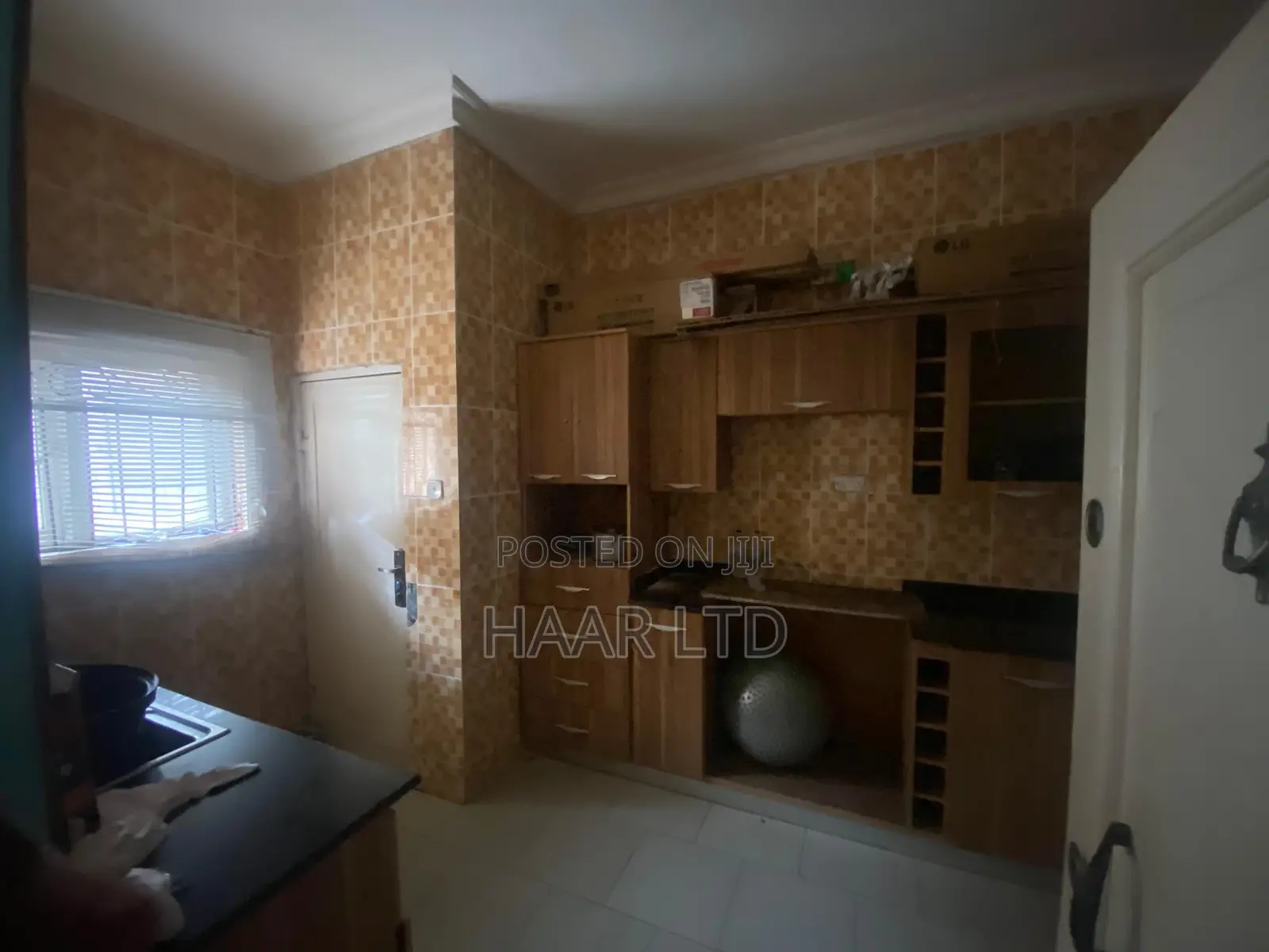 1bdrm Shared Apartment in Ikota for rent