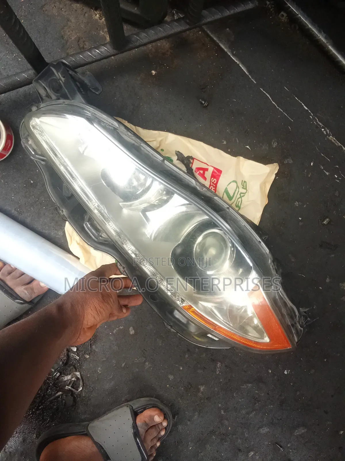 Headlight Jaguar