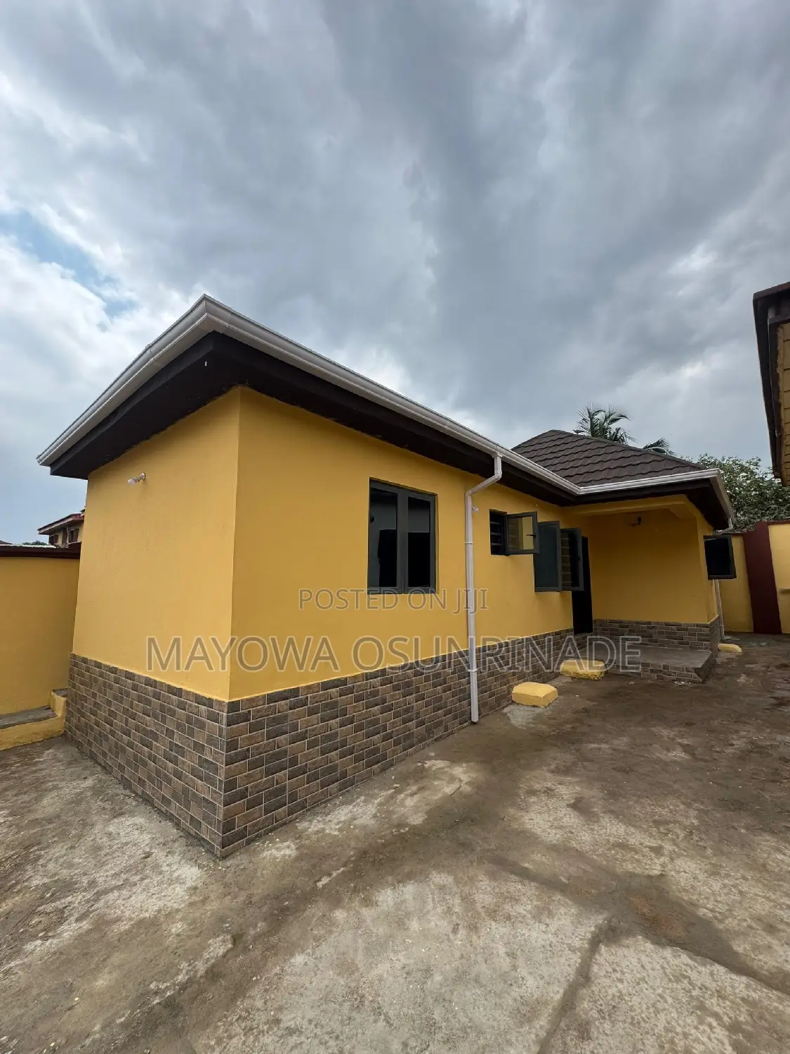 1bdrm Room & Parlour in Kolapo Ishola Gra, Akobo for rent