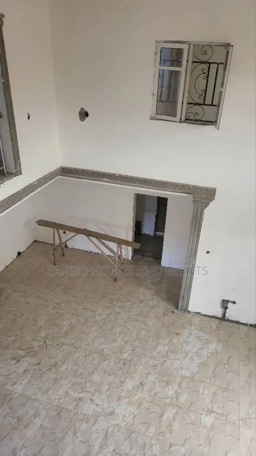 5bdrm Duplex in Bako Area Off for sale