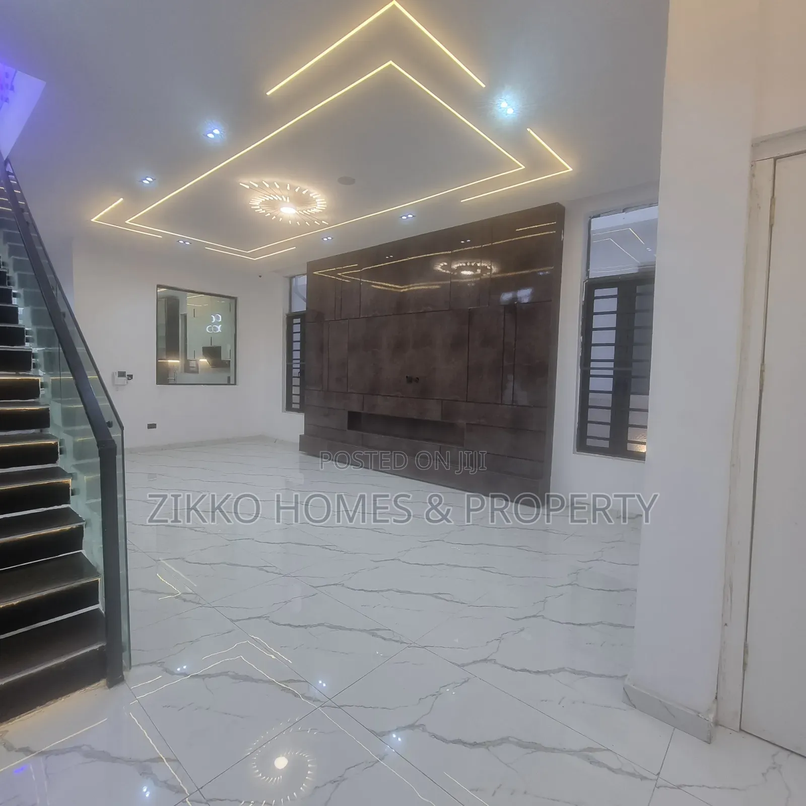 5bdrm Duplex in Ajah, Lekki for sale