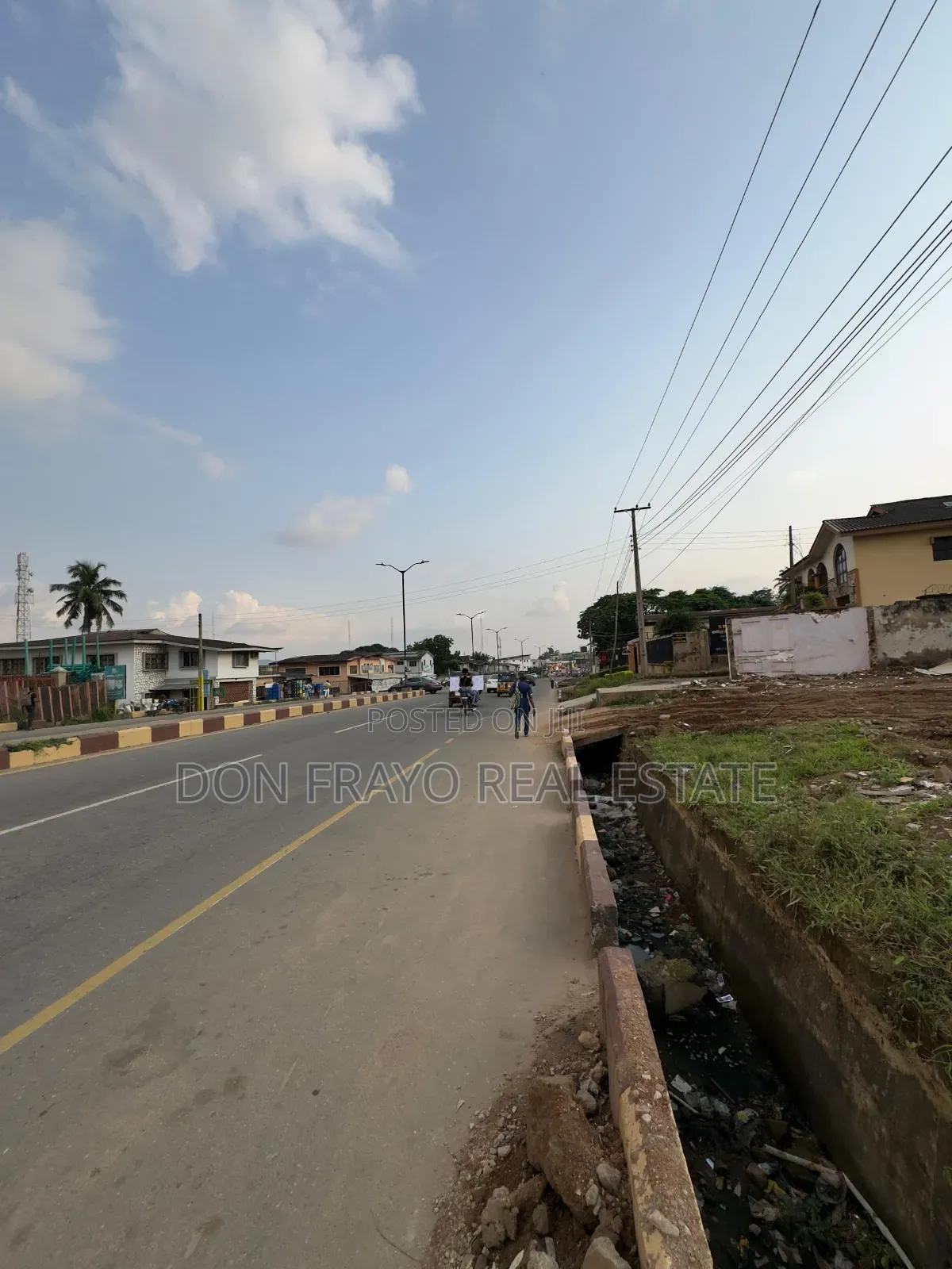 914 SQM Commercial Land for Sale at Idi-Ape Bashorun Road Ibadan