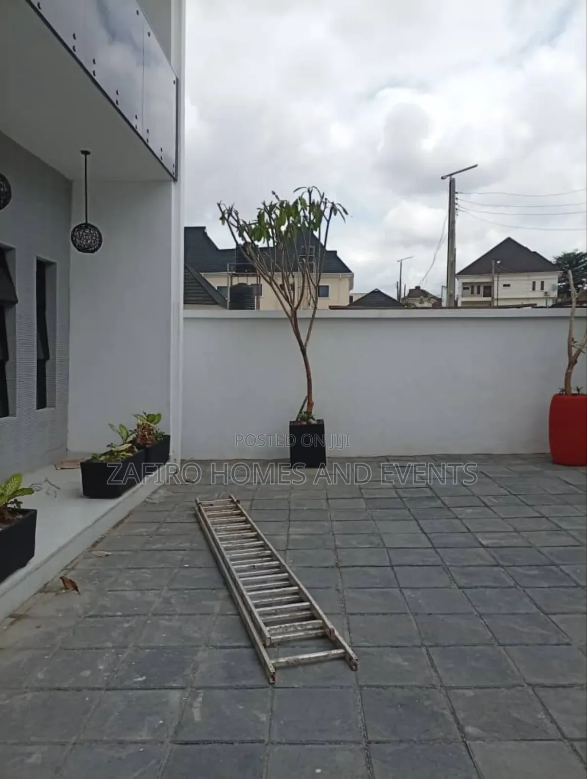 3bdrm Duplex in Kolapo Ishola G R.A, for sale