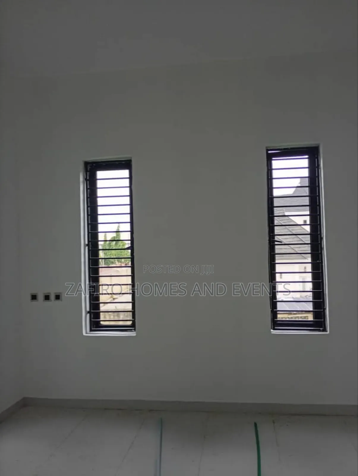 3bdrm Duplex in Kolapo Ishola G R.A, for sale