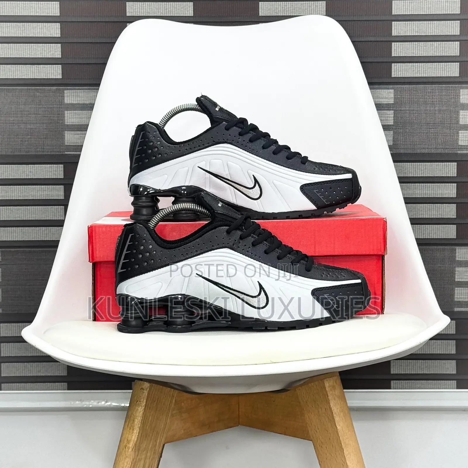 Original Nike Shox R4 Metallic Sneakers in 5 Color Ways
