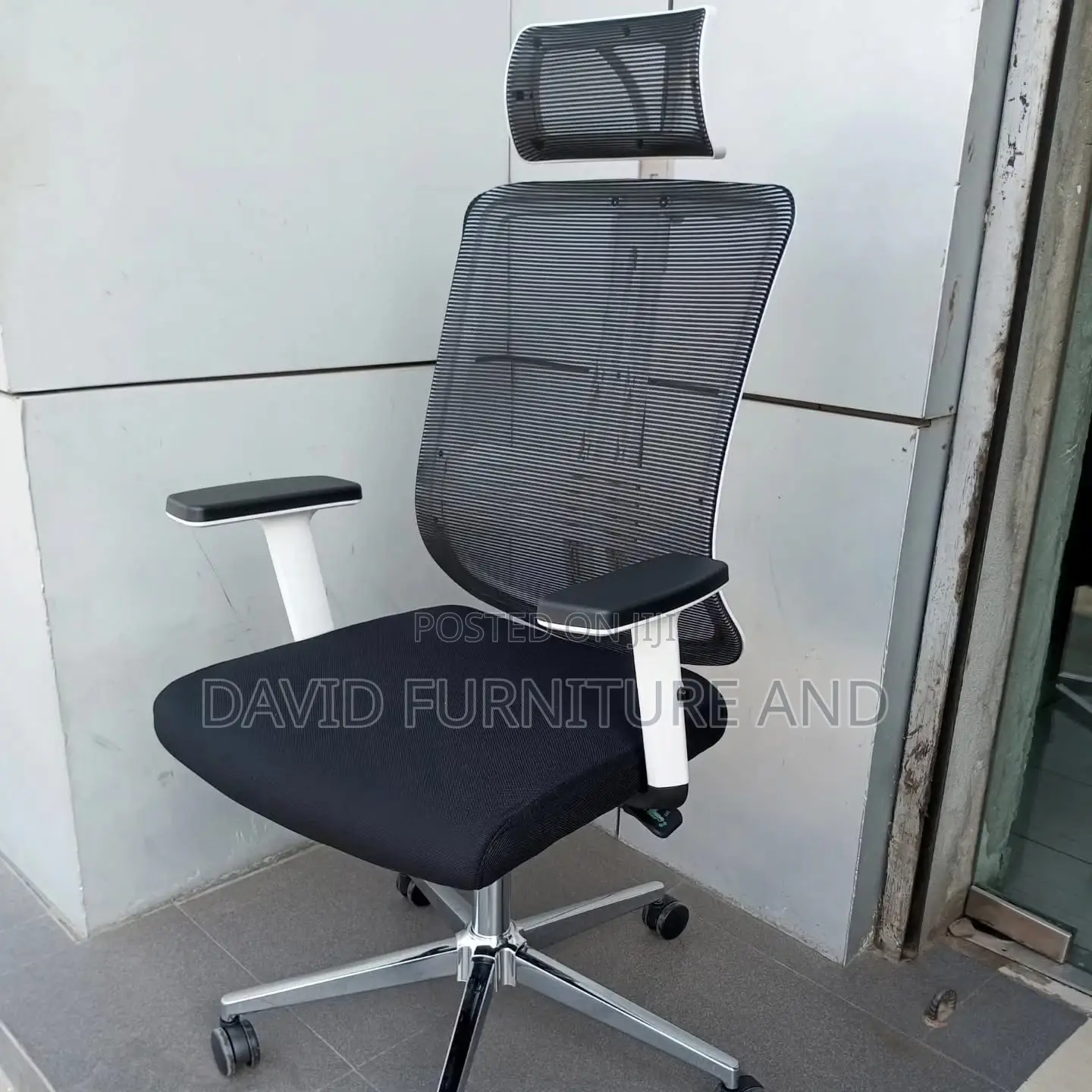 Office Chair (Butterfly)