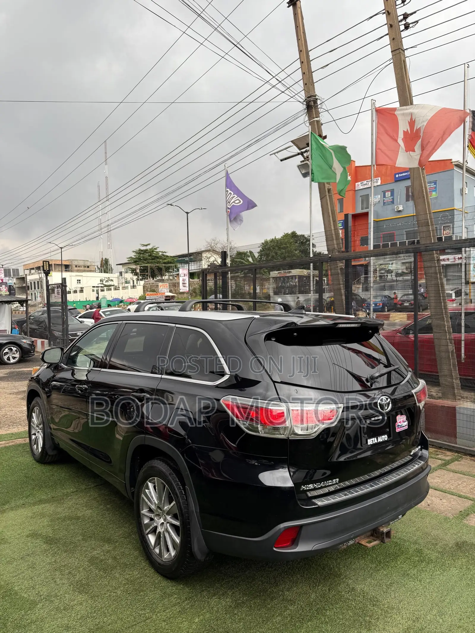 Toyota Highlander XLE 4dr SUV AWD (3.5L 6cyl 6A) 2014 Black