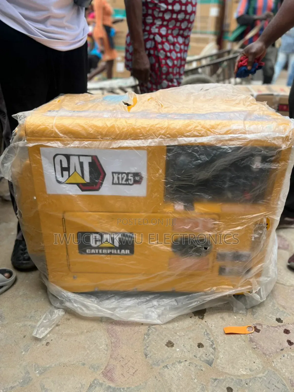 Original 12/12.5kva Cat Diesel Soundproof Generator With Warranty